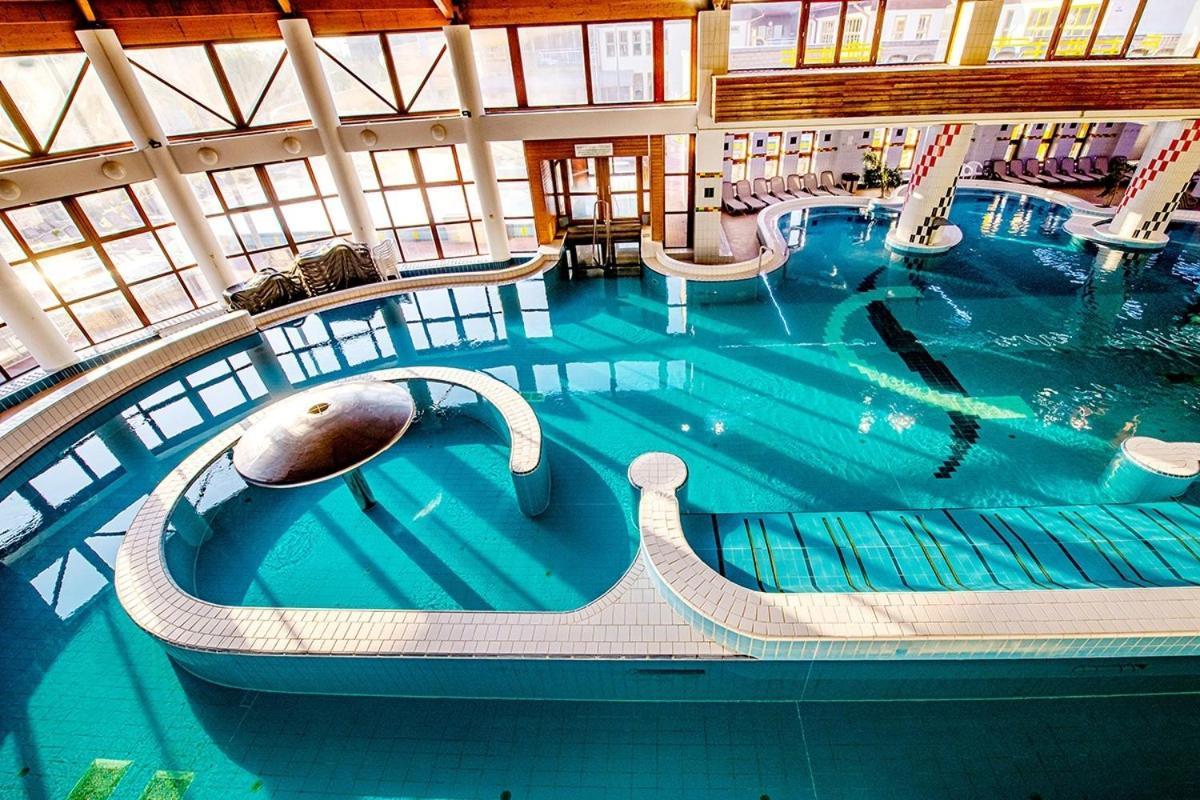 Sunset Wellness Apartman Zalakaros Apartment Bagian luar foto